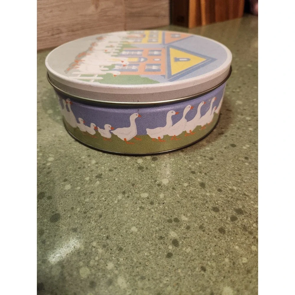 VTG 1980s Country Goose Round Tin